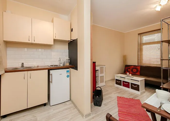 Small In Sikupilli * Ταλίν