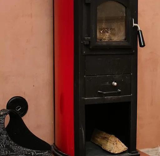 Small In Sikupilli *