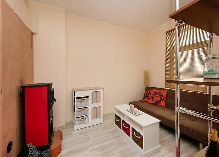 Small In Sikupilli Daire *