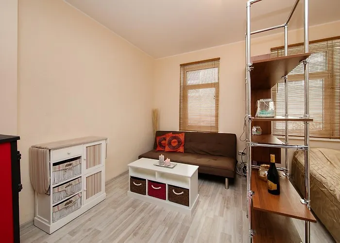 Small In Sikupilli *